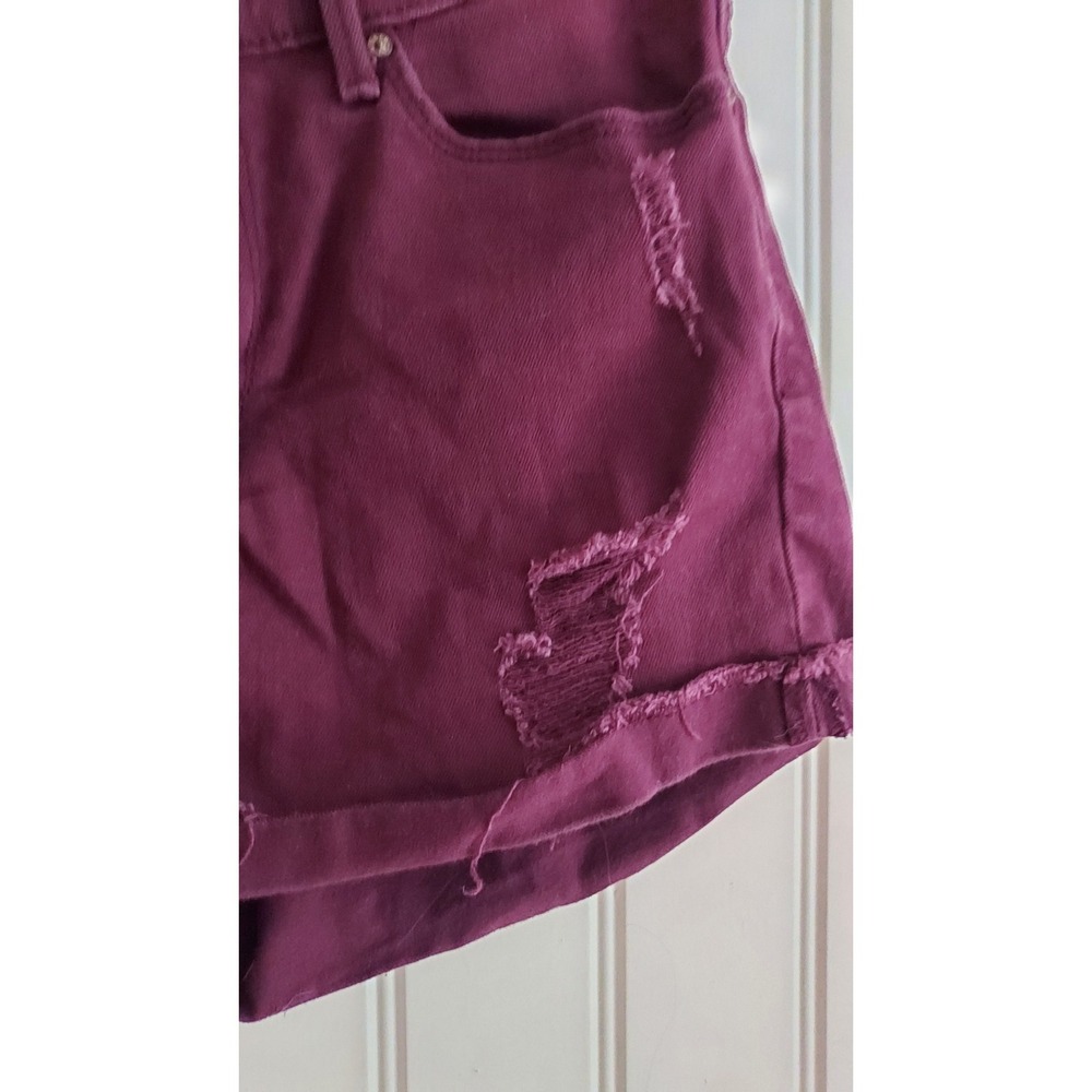 DENIZEN from Levi's High Rise Shortie Burgundy Distressed Cuffed Denim Shorts - Picture 3 of 8